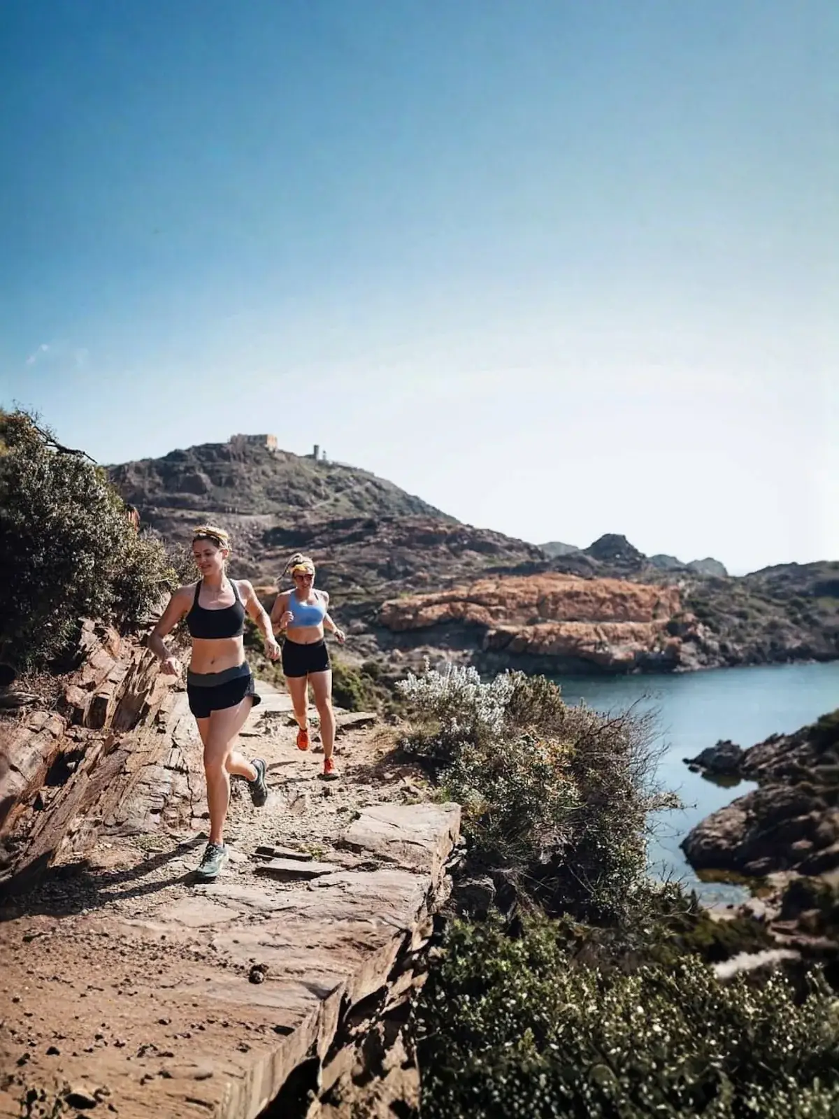 Noies cap de creus jugadora 1 png — Costa Brava — The Gourmet Trail
