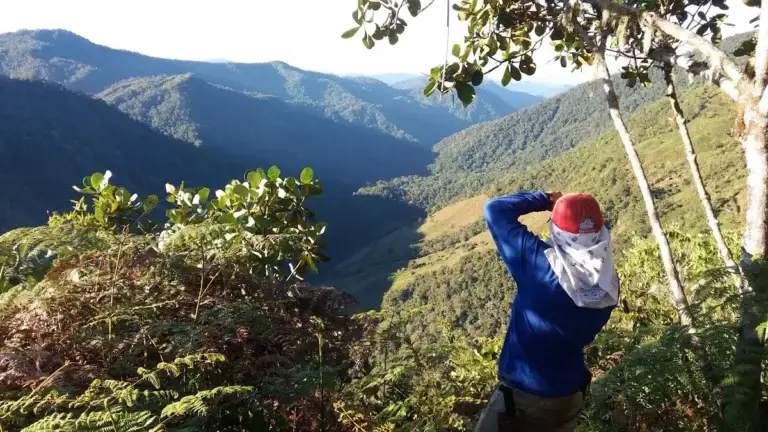 3,450 m → the Pacific