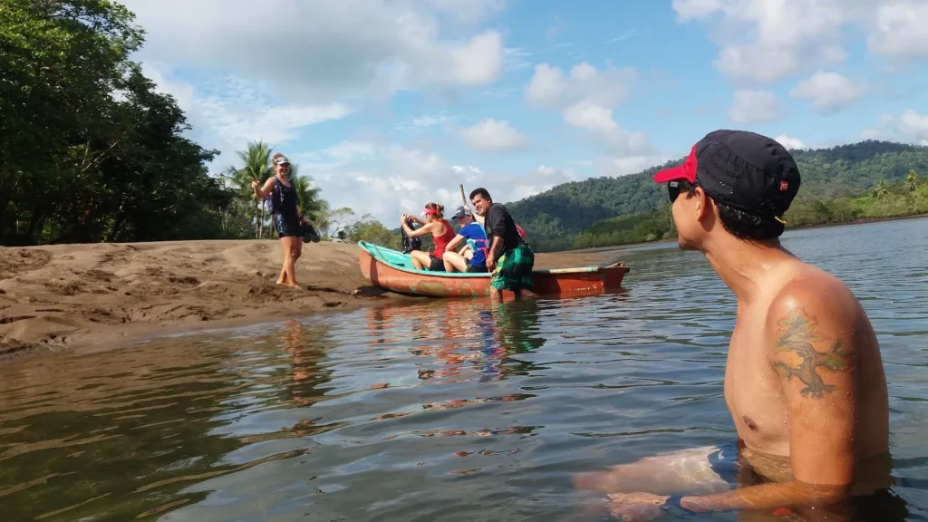 Trail running in Costa Rica — photo 2